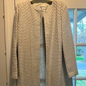 CHANEL White with Black Pattern Tweed Blazer Coat